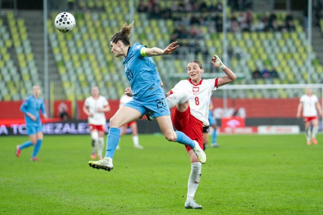 FIFA Women™s European Qualifiers: Poland vs Netherlands Dominique Janssen, Ewelina Kamczyk during FIFA Women™s European Qualifiers: Poland vs Netherlands match at Polsat Plus Arena in Gdansk on March 3, 2026 Gdansk Poland  Copyright: xFotoxOlimpikx originalFilename:jastrzebowski-fifawome260303_npoi6.jpg
