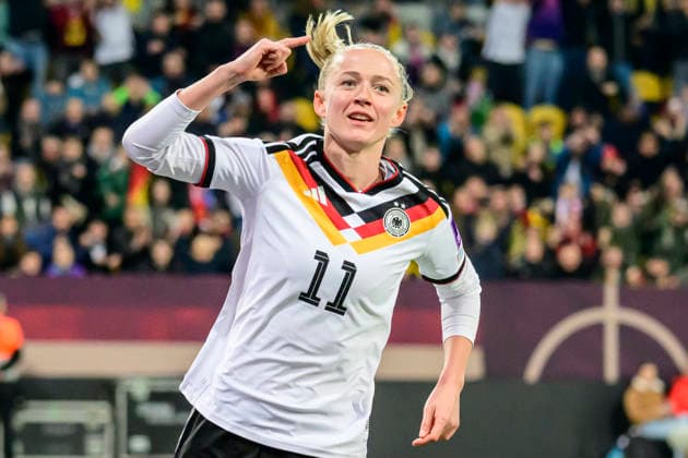 In the picture, from left celebreting the goal, joy, jubilation, cheering, Lea Schueller Germany , scorer, hit, goal, 5 0, GER, Dresden, World Cup Qualification, Women, Germany vs Slovenia, at Rudolf Harbig Stadium Dresden, League A, Group A4, soccer, DFB, league phase, match day 1, DFB DFL REGULATIONS PROHIBIT ANY USE OF PHOTOGRAPHS AS IMAGE SEQUENCES AND OR QUASI VIDEO, March 3, 2026 Copyright: HMBxMedia UwexKoch