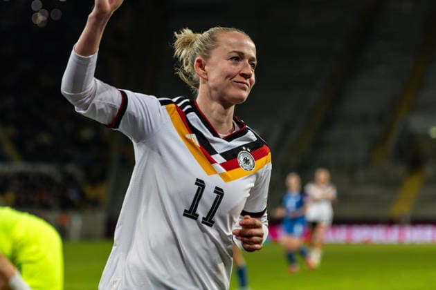 GER, UEFA Qualification for the FIFA Womens World Cup 2027, Germany Slovenia 03 03 2026, Rudolf Harbig Stadium, Dresden, GER, UEFA Qualification for the FIFA Womens World Cup 2027, Germany Slovenia Lea Schüller Germany 11 cheers Â nordphotoxGmbHxx xAlexanderxTrienitz nph00051