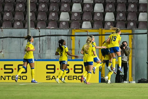 REGGIO CALABRIA, ITALY - MARCH 03: Celebrate Sweden during group stage match between Italy and Sweden at Stadio Oreste Granillo on March 3, 2026 in Reggio Calabria, Italy.  Copyright: xAndreaxRosito IPAxSportx xipa-agency.netx xx IPA_72328378 IPA_Agency_IPA72328378