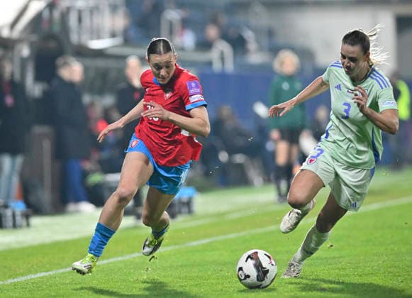 Jana Zufankova of Czech Republic, left, and Germma Evans of Wales in action during the European qualifying round group B1 for 2027 Women s Football World Championship, WM, Weltmeisterschaft match Czech Republic vs Wales on 3 March 2026 in Uherske Hradiste, Czech Republic. (CTKxPhoto DaliborxGluck) CTKPhotoP2026030307982  CTKPhotoP2026030307982