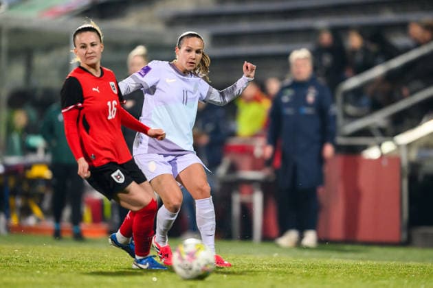 260303 Annabel Schasching of Austria and Guro Reiten of Norway during the FIFA Women s World Cup Qualifier football match between Austria and Norway on March 3, 2026 in Vienna Photo Marius Simensen BILDBYRAN COP 238 MM0059 bbeng dam vm kval vm kvalifisering kvinner vm kvalik football fotball landskamp soccer fifa world cup qualifier norge norway austria osterrike  Copyright: MARIUSxSIMENSEN BB260303BB242
