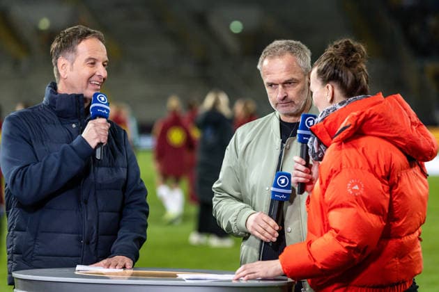 GER, UEFA Qualification for the FIFA Womens World Cup 2027, Germany Slovenia 03 03 2026, Rudolf Harbig Stadium, Dresden, GER, UEFA Qualification for the FIFA Womens World Cup 2027, Germany Slovenia Christian Wück, national coach Germany in an interview with Claus Kufen, ARD and Almuth Schult, ARD expert  nordphotoxGmbHxx xAlexanderxTrienitz nph00051