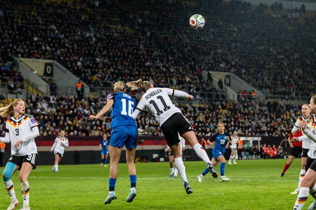 GER, UEFA Qualification for the FIFA Womens World Cup 2027, Germany Slovenia 03 03 2026, Rudolf Harbig Stadium, Dresden, GER, UEFA Qualification for the FIFA Womens World Cup 2027, Germany Slovenia Ann Katrin Berger Germany 1 in a duel against Kaja Erž¾en Slovenia 16 Â nordphotoxGmbHxx xAlexanderxTrienitz nph00051