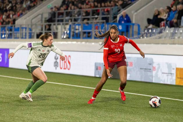 03 03 2026, Lausanne, Stade de la Tuiliere, Switzerland Northern Ireland World Cup Women s European Qualifiers, Sydney Schertenleib of Switzerland controls the ball Lausanne Stade de la Tuiliere Vaud Switzerland Copyright: xJustPictures.ch PascalxKesselmarkx jp-en-PaKe-_62B0560