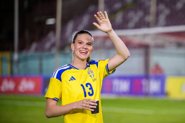 260303 Bella Andersson of Sweden celebrates after the Women s FIFA World Cup Qualifier football match between between Italy and Sweden on March 3, 2026 in Reggio Calabria Photo Ludvig Thunman BILDBYRAN code LT LT0780 fotboll football soccer fotball vm kval kval fifa womens world cup qualifier qualifier italien italy sverige sweden dam bbeng jubel  Copyright: LUDVIGxTHUNMAN BB260303LT133