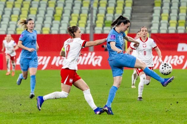 Poland v Netherlands - 2027 FIFA Women s World Cup Qualifier Ewa Pajor, Caitlin Dijkstra during the 2027 FIFA Women s World Cup Qualifier match between Poland and Netherlands at Polsat Plus Arena on March 03, 2026 in Gdansk, Poland. Gdansk Poland  Copyright: xAndrzejxIwanczukx originalFilename:iwanczuk-polandvn260303_npgw8.jpg