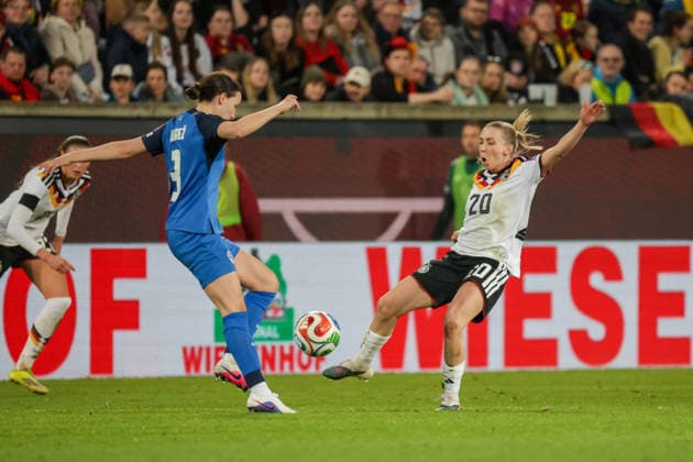 03 03 2026, xgrfx, Soccer World Cup Qualification , Germany Women Slovenia Women v l Sara Agrez Slovenia , Elisa Senß German Womens National Team DFL DFB REGULATIONS PROHIBIT ANY USE OF PHOTOGRAPHS as IMAGE SEQUENCES and or QUASI VIDEO Dresden