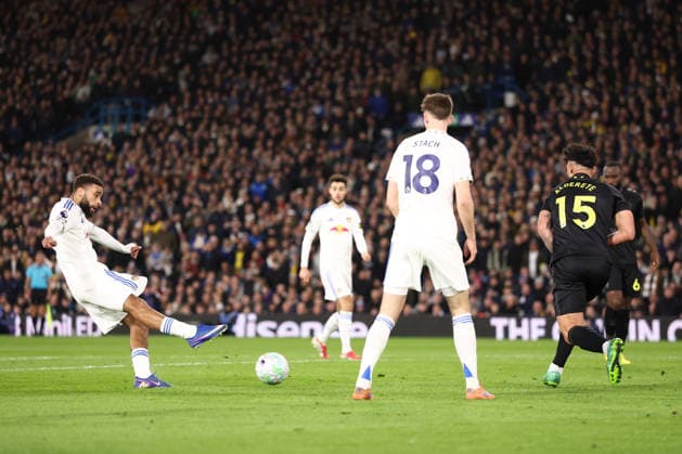 Leeds United v Sunderland, Premier League Jayden Bogle of Leeds United shoots during the Premier League match between Leeds United and Sunderland at Elland Road, Leeds, UK on 3 March 2026. Leeds Elland Road West Yorkshire UK Editorial use only DataCo restrictions apply See www.football-dataco.com , Copyright: xRyanxBrownex PSI-23832-0044