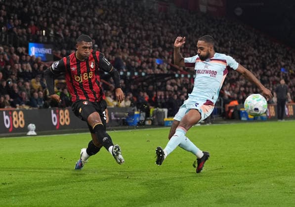 Bournemouth v Brentford, Premier League, Football, Vitality Stadium, Bournemouth, UK - 03 Mar 2026 Rayan of Bournemouth and Rico Henry of Brentford. Bournemouth Vitality Stadium Bournemouth UK, UK NEWSPAPERS OUT Copyright: xSeanxRyanx