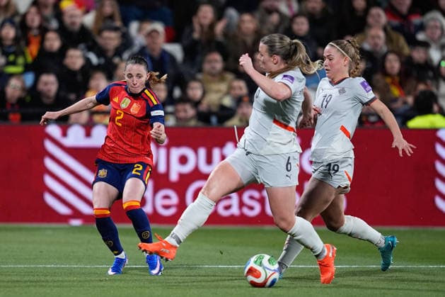 March 3, 2026, Castellon, Castellon, Spain: Ona Batlle of Spain plays the ball during the European WomenÃ¢â‚¬â ¢s qualifiers for the FIFA WomenÃ¢â‚¬â ¢s World Cup 2027, League Phase MD1, football match played between Spain and Iceland at Estadio SkyFi Castalia on March 03, 2026, in Castellon, Spain. Castellon Spain - ZUMAa181 20260303_zaa_a181_151 Copyright: xDennisxAgyemanx