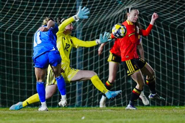 Goalkeeper Diede Lemey of Belgium makes a save during a game between Belgium s national women s soccer team the Red Flames and Israel, qualifying game 1 6 for the 2027 FIFA Women s World Cup, on Tuesday 03 March 2026, in Budaors, Hungary. ISTVAN DERENCSENYI IstvanxDerencsenyi  x166378014x