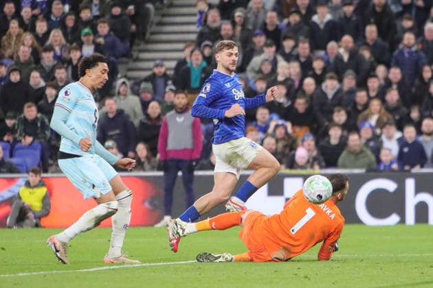 Everton v Burnley, Premier League Kiernan Dewsbury-Hall of Everton scores their second goal during the Premier League match between Everton and Burnley at Hill Dickinson Stadium, Liverpool, UK on 3 March 2026. Liverpool Hill Dickinson Stadium Merseyside UK Editorial use only DataCo restrictions apply See www.football-dataco.com , Copyright: xAlunxRobertsx PSI-23829-0069