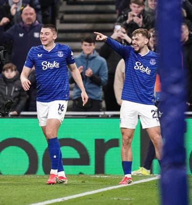 Everton v Burnley Premier League Kiernan Dewsbury-Hall of Everton (right) celebrates scoring his sides second goal during the Premier League match at the Hill Dickinson Stadium, Liverpool 03 03 2026 UK Newspapers OUT Copyright: xMikexMartinx FIL-23075-0046