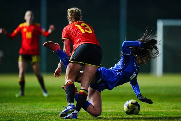 Elena Dhont of Belgium and Maayan Ben Israel of Israel in action during a game between Belgium s national women s soccer team the Red Flames and Israel, qualifying game 1 6 for the 2027 FIFA Women s World Cup, on Tuesday 03 March 2026, in Budaors, Hungary. ISTVAN DERENCSENYI IstvanxDerencsenyi  x166382605x