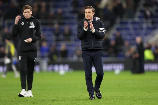 Scott Parker manager of Burnley appears dejected after the full time whistle Everton v Burnley, Premier League, Football, Hill Dickinson Stadium, Liverpool, UK - 03 Mar 2026Liverpool Hill Dickinson Stadium United Kingdom EDITORIAL USE ONLY No use with unauthorised audio, video, data, fixture lists, club league logos or live services. Online in-match use limited to 120 images, no video emulation. No use in betting, games or single club league player publications.  Copyright: xPhilxBryan Shutterstockx 16719989ay