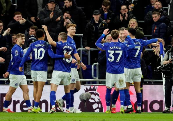 Football - 2025 2026 Premier League - Everton vs Burnley - Hill Dickinson Stadium - Tuesday 3rd March 2026 Everton celebrate after James Tarkowski gave them a 1-0 lead in the first half, at Hill Dickinson Stadium. 