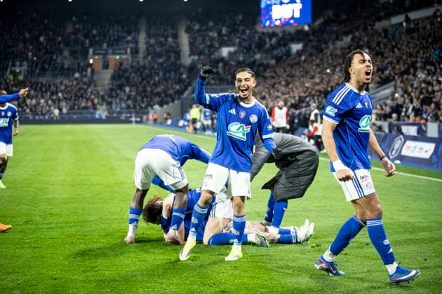 FOOTBALL : Racing Strasbourg (RCS) vs Reims - Coupe de France - Strasbourg - 03 03 26 Joie des joueurs de l equipe de Racing Strasbourg apres le but de Joaquin Panichelli 9 (RCS)  Copyright: xElyxandroxCEGARRAx