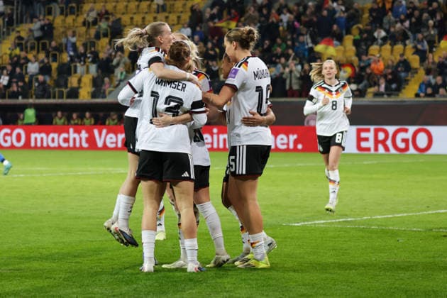 03 03 2026, xgrfx, Soccer World Cup Qualification , Germany Women Slovenia Women v l Goal, Linda Dallmann Deutsche Frauennationalmannschaft DFL DFB REGULATIONS PROHIBIT ANY USE OF PHOTOGRAPHS as IMAGE SEQUENCES and or QUASI VIDEO Dresden