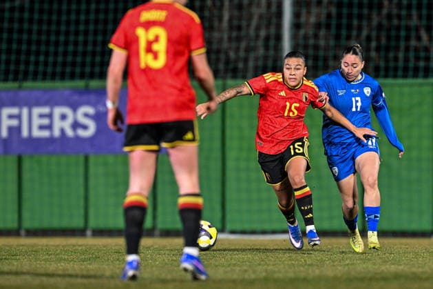 SOCCER WOMEN UEFA QUALIFIERS B4 MD1 ISRAEL VS BELGIUM Mariam Abdulai Toloba (15) of Belgium and Smadar Cohen (17) of Israel pictured during a women football game between the national teams of Israel and Belgium, called the Red Flames, on the first match day in League B Group B4 in the league stage of the 2026-27 UEFA Women s European Qualifiers competition , on Tuesday 3 March 2026 in Budapest , Hungary . PHOTO SPORTPIX Stijn Audooren Budapest BSC Stadium - Budaors Hungary  Copyright: xSportpix.bex xStijnxAudoorenxStijnxAudoorenx