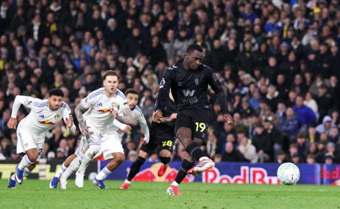 Sunderland s Habib Diarra scores his side s goal from the penalty spot Leeds United v Sunderland, Premier League, Football, Elland Road, Leeds, UK - 03 Mar 2026Leeds Elland Road United Kingdom EDITORIAL USE ONLY No use with unauthorised audio, video, data, fixture lists, club league logos or live services. Online in-match use limited to 120 images, no video emulation. No use in betting, games or single club league player publications.  Copyright: xAlexxDodd Shutterstockx 16719992di