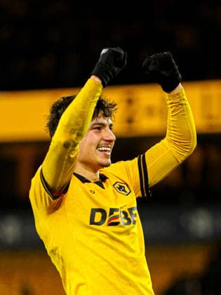 WOLVERHAMPTON, ENGLAND - March 03: Rodrigo Gomes of Wolves celebrates at full time of the Premier League football match between Wolverhampton Wanderers and Liverpool at Molineux stadium on March 03, 2026 in Wolverhampton, England. (Photo by Natalie Mincher Sports Press Photo) Copyright: xNataliexMincher SPPx Sportspressphoto_SPR101183