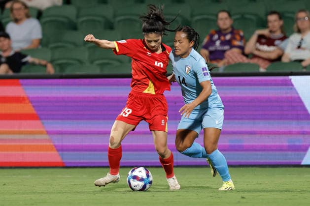 SOCCER ASIAN CUP VIETNAM INDIA, Pham Hai Yen of Vietnam and Nirmala Devi Phanjoubam of India compete for the ball during the AFC Women™s Asian Cup Group C match between Vietnam and India at HBF Park in Perth, Wednesday, March 4, 2026. ( NO ARCHIVING, EDITORIAL USE ONLY PERTH WESTERN AUSTRALIA AUSTRALIA  Copyright: xRICHARDxWAINWRIGHTx 20260304121545289665