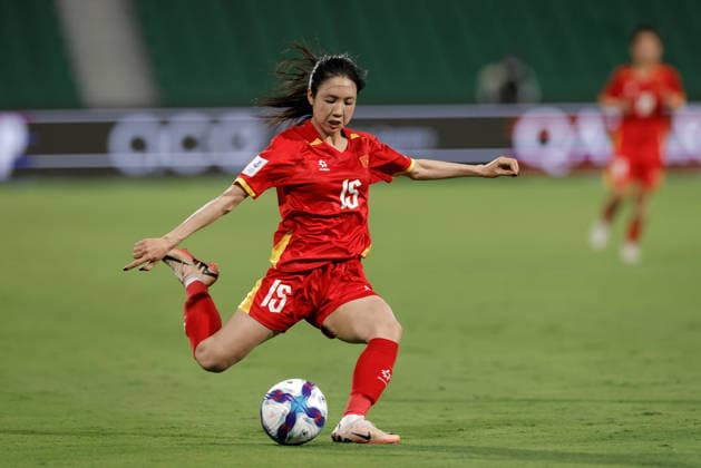 SOCCER ASIAN CUP VIETNAM INDIA, Tran Thi Duyen of Vietnam passes the ball during the AFC Women™s Asian Cup Group C match between Vietnam and India at HBF Park in Perth, Wednesday, March 4, 2026. ( NO ARCHIVING, EDITORIAL USE ONLY PERTH WESTERN AUSTRALIA AUSTRALIA  Copyright: xRICHARDxWAINWRIGHTx 20260304169657026251
