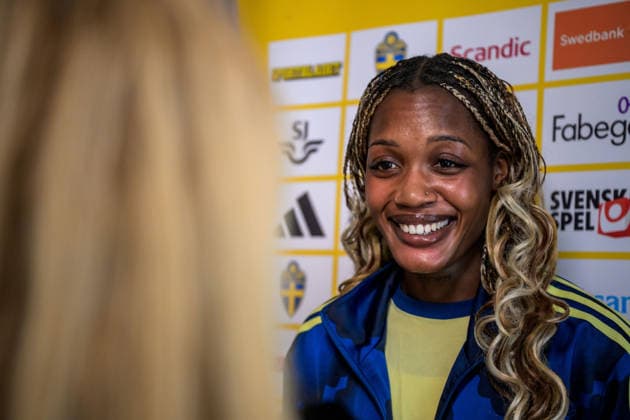 260304 Evelyn Ijeh during a mixed zone with the national women s football team of Sweden on March 4, 2026 in Reggio Calabria Photo Ludvig Thunman BILDBYRAN code LT LT0781 fotboll football soccer fotball vm kval kval fifa womens world cup qualifier qualifier mixed zone sverige sweden dam bbeng sverige sweden  Copyright: LUDVIGxTHUNMAN BB260304LT021