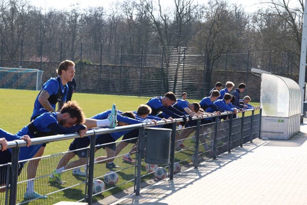 04 03 2026, xrekx, Soccer 2 Bundesliga, Karlsruher SC Training v l Fabian Schleusener Karlsruher SC Marcel Franke Karlsruher SC Christian Eichner Trainer Karlsruher SC DFL DFB REGULATIONS PROHIBIT ANY USE OF PHOTOGRAPHS as IMAGE SEQUENCES and or QUASI VIDEO Karlsruhe