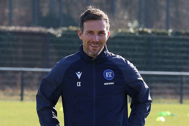 04 03 2026, xrekx, Soccer 2 Bundesliga, Karlsruher SC Training v l Christian Eichner Trainer Karlsruher SC DFL DFB REGULATIONS PROHIBIT ANY USE OF PHOTOGRAPHS as IMAGE SEQUENCES and or QUASI VIDEO Karlsruhe