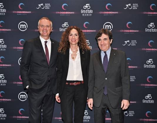 Milan, Italy GIRO D ITALIA 2026 institutional presentation with Banca Mediolanum at the Mediolanum headquarters. In the photo: Massimo Antonio Doris, CEO, MD & Director of Banca Mediolanum SpA and President of Snow Peak SRL, Urbano Cairo, president of Cairo Communication, RCS MediaGroup and Torino Calcio, Sara Doris, executive president of the Mediolanum Onlus Foundation  Copyright: xNickxZonnax xipa-agency.netx xNickxZonnax IPA_Agency_IPA72372980
