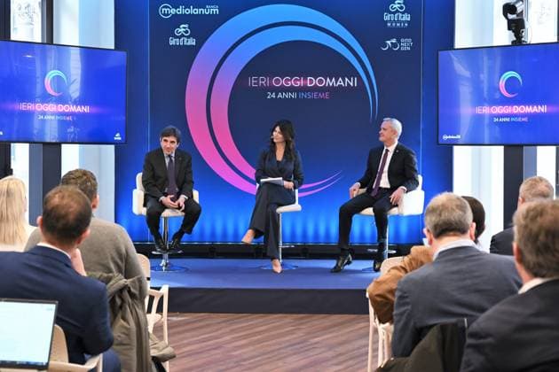 Milan, Italy GIRO D ITALIA 2026 institutional presentation with Banca Mediolanum at the Mediolanum headquarters. In the photo: Massimo Antonio Doris, CEO, MD & Director of Banca Mediolanum SpA and President of Snow Peak SRL, Urbano Cairo, president of Cairo Communication, RCS MediaGroup and Torino Calcio  Copyright: xNickxZonnax xipa-agency.netx xNickxZonnax IPA_Agency_IPA72373001