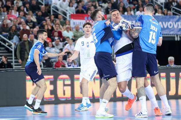 HC Zagreb v Orlen Wisla Plock - EHF Champions League Petar Topic (C) of HC Zagreb in action against Zoltan Szita (L) and Leon Susnja (R) during the EHF Champions League match between HC Zagreb and Orlen Wisla Plock at Arena Zagreb on March 4, 2026 in Zagreb, Croatia.  MatijaxHabljak PIXSELL