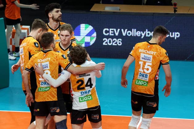 DEU, CEV Cup, BR Volleys vs Picenza Volleys, 04 03 2026, Max Schmeling Halle, Berlin, DEU, CEV Cup, BR Volleys vs Picenza Volleys, in the picture BR Volleys players circle nordphotoxGmbHx xEngler nph00076