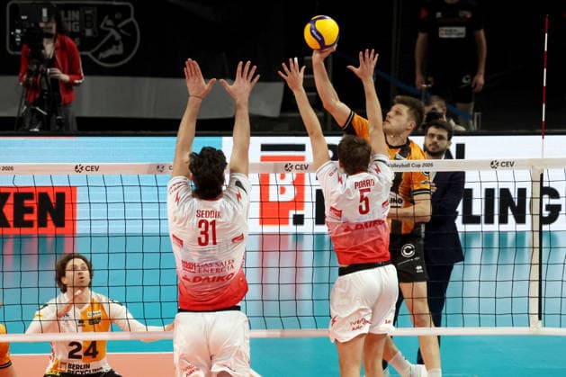 DEU, CEV Cup, BR Volleys vs Picenza Volleys, 04 03 2026, Max Schmeling Halle, Berlin, DEU, CEV Cup, BR Volleys vs Picenza Volleys, in the picture Ruben Schott BR Volleys 13 , Seddik Joris Piacenza 31 , Porro Poalo Piacenza 5 nordphotoxGmbHx xEngler nph00076