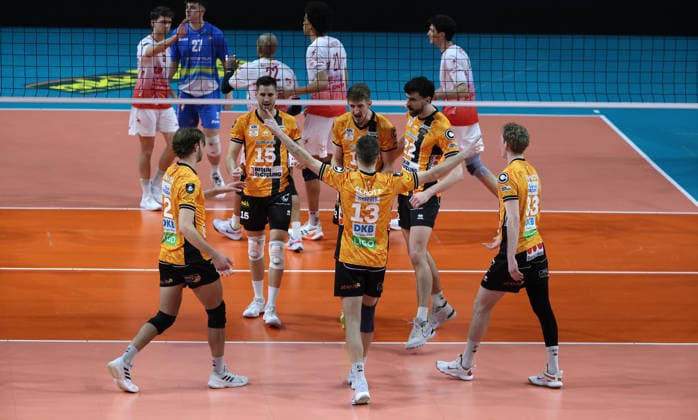 BR Volleys cheer after winning points Joy Emotion Cheers Sport CEV Volleyball Cup Men Season 2025 2026 04 03 2026 BR Volleys Berlin BRV vs Gas Sales Bluenergy Piacenza