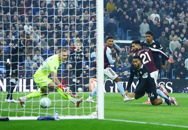 Douglas Luiz of Aston Villa scores the opening goal Aston Villa v Chelsea, Premier League, Football, Villa Park, Birmingham, UK - 04 Mar 2026Birmingham Villa Park United Kingdom EDITORIAL USE ONLY No use with unauthorised audio, video, data, fixture lists, club league logos or live services. Online in-match use limited to 120 images, no video emulation. No use in betting, games or single club league player publications. Copyright: xMattxWest Shutterstockx 16720016m