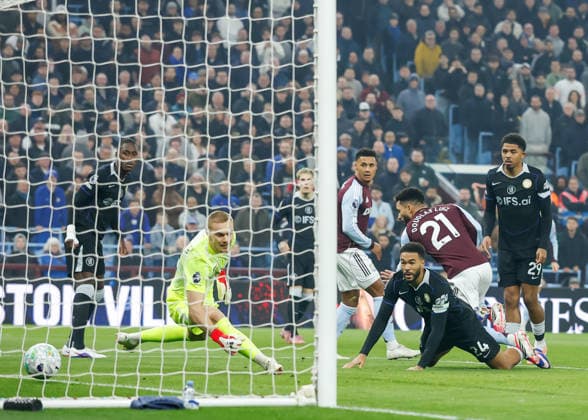 Birmingham, England, 4th March 2026. Douglas Luiz of Aston Villa scores their sides first goal during the Aston Villa vs Chelsea Premier League match at Villa Park, Birmingham. Picture credit should read: Cody Froggatt Sportimage EDITORIAL USE ONLY. No use with unauthorised audio, video, data, fixture lists, club league logos or live services. Online in-match use limited to 120 images, no video emulation. No use in betting, games or single club league player publications. SPI_019_CF_ASTON_VILLA_V_CHELSEA SPI-4577-0017