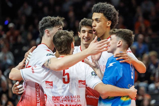 04 03 26, Berlin, Volleyball, CEV Cup quarterfinals, BR Volleys vs Volley Piacenza The Volley Piacenza team is happy about the victory in Berlin CEV Cup quarterfinals, BR Volleys vs Volley Piacenza