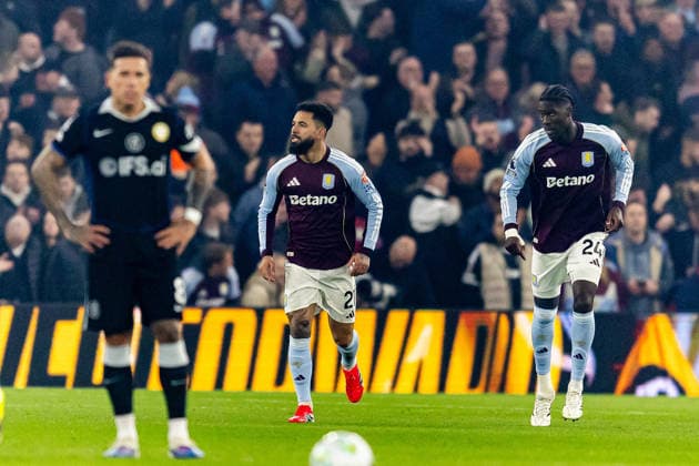 Aston Villa v Chelsea, Premier League GOAL scores 1-0 Aston Villa midfielder Douglas Luiz (21) scores and celebrates during the Premier League match between Aston Villa and Chelsea at Villa Park, Birmingham, UK on 4 March 2026. Birmingham Villa Park West Midlands UK Editorial use only DataCo restrictions apply See www.football-dataco.com , Copyright: xManjitxNarotrax PSI-23838-0010