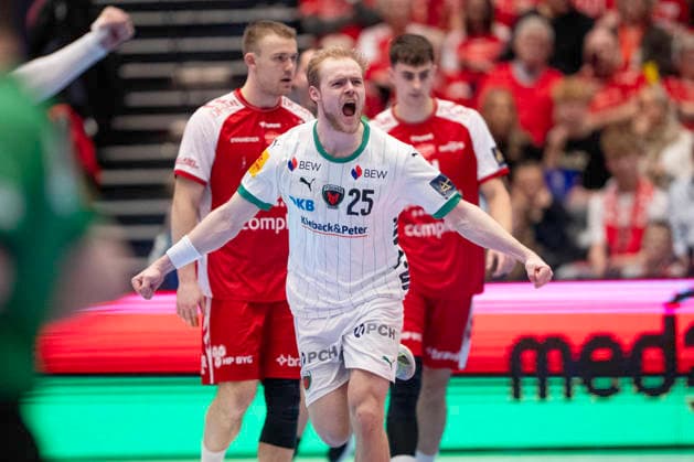 DENMARK CL Men s Handball Aalborg Handball Füchse Berlin Füchse Berlin s Matthes Langhoff celebrates in front of Aalborg s Thomas Arnoldsen and Mads Hoxer during the Champions League men s handball match between Aalborg Handball and Füchse Berlin at Gigantium in Aalborg on Wednesday, March 4, 2026 Photo Bo Amstrup Ritzau Scanpix , Aalborg Denmark Mors  Copyright: BoxAmrstrupx xRitzauxScanpix BoxAmstrupx spdk20260304-205735-L