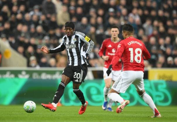 Anthony Elanga of Newcastle United (left) Newcastle United v Manchester United, ManU Premier League, Football, St James Park, Newcastle, UK - 04 Mar 2026Newcastle St James Park United Kingdom EDITORIAL USE ONLY No use with unauthorised audio, video, data, fixture lists, club league logos or live services. Online in-match use limited to 120 images, no video emulation. No use in betting, games or single club league player publications.  Copyright: xRichardxLee Shutterstockx 16723964v