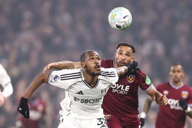 Fulham gegen West Ham United 04 März 2026, London Premier League Fußball Fulham gegen West Ham United Issa Diop von Fulham und Callum Wilson von West Ham United Foto Jacques Feeney Abseits London UK  Copyright: xJacquesxFeeneyx xOffsidexOffside