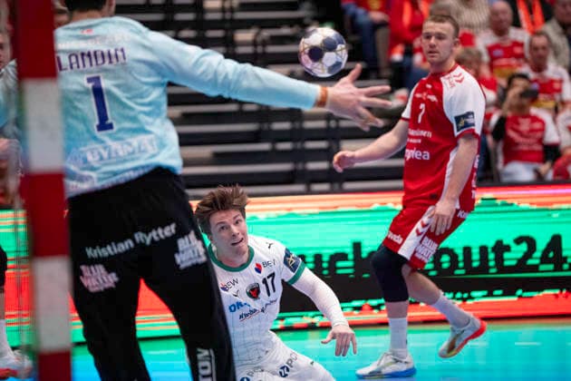 DENMARK CL Men s Handball Aalborg Handball Füchse Berlin Füchse Berlin s Nils Lichtlein in action with Aalborg s goalkeeper Niklas Landin and Thomas Arnoldsen during the Champions League men s handball match between Aalborg Handball and Füchse Berlin at Gigantium in Aalborg on Wednesday, March 4, 2026 Photo Bo Amstrup Ritzau Scanpix , Aalborg Denmark Mors  Copyright: BoxAmrstrupx xRitzauxScanpix BoxAmstrupx spdk20260304-210933-L