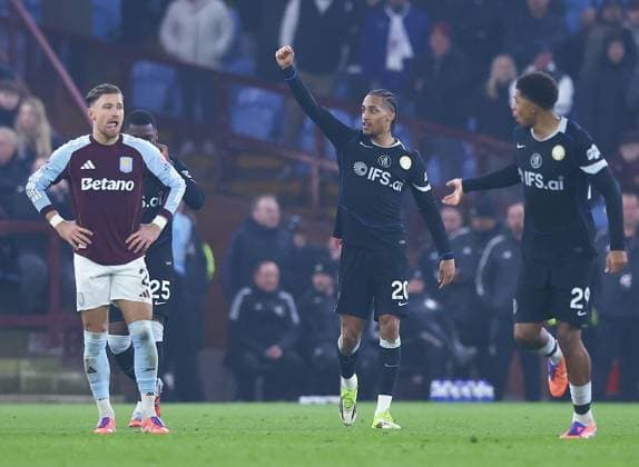 Joao Pedro of Chelsea celebrates scoring a goal to make it 1-2 Aston Villa v Chelsea, Premier League, Football, Villa Park, Birmingham, UK - 04 Mar 2026Birmingham Villa Park United Kingdom EDITORIAL USE ONLY No use with unauthorised audio, video, data, fixture lists, club league logos or live services. Online in-match use limited to 120 images, no video emulation. No use in betting, games or single club league player publications. Copyright: xMattxWest Shutterstockx 16720016aa