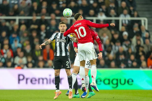 Newcastle United v Manchester United, ManU Premier League Kieran Trippier Of Newcastle United heads the ball during the Newcastle United v Manchester United Premier League match at St. James Park, Newcastle Upon Tyne, England on 4 March 2026 Credit: Lee Keuneke Every Second Media Editorial use only. All images are copyright Every Second Media Limited. No images may be reproduced without prior permission. All rights reserved. Premier League and Football League images are subject to licensing agreements with Football DataCo Limited. see https: www.football-dataco.com Copyright: xIMAGO EveryxSecondxMediax ESM-1838-0035 LeexKeunekex xEveryxSecondxMediax