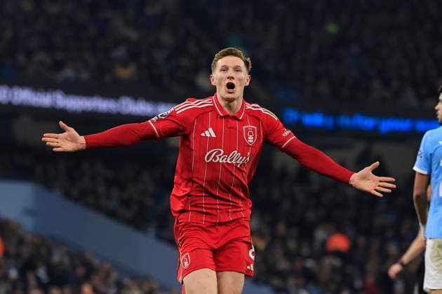 Manchester City v Nottingham Forest, Premier League Elliot Anderson (8) of Nottingham Forest celebrates scoring to make it 2-2 during the Premier League match between Manchester City and Nottingham Forest at the Etihad Stadium, Manchester, UK on 4 March 2026. Manchester Etihad Stadium Manchester UK Editorial use only DataCo restrictions apply See www.football-dataco.com , Copyright: xConorxMolloyx PSI-23834-0043