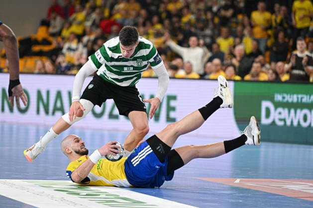 KIELCE 04.03.2026 MECZ 13. KOLEJKA LIGA MISTRZOW PILKA RECZNA MEZCZYZN SEZON 2025 2026 INDUSTRIA KIELCE - SPORTING LIZBONA --- MENS HALDBALL EHF CHAMPIONS LEAGUE SEASON 2025 2026 MATCH: INDUSTRIA KIELCE - SPORTING CLUBE DE PORTUGAL FRANCISCO MOTA COSTA ARTSEM KARALEK FOT. MICHAL TRZPIS 400MM.PL NEWSPIX.PL --- newspix.pl 