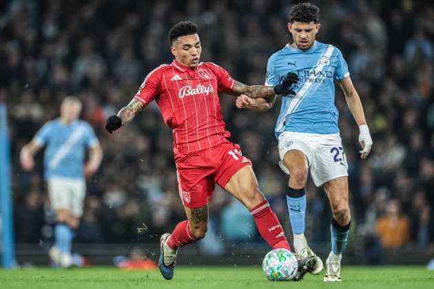 Manchester City v Nottingham Forest - Premier League Igor Jesus of Nottingham Forest and Matheus Nunes of Manchester City battle for the ball during the Premier League match between Manchester City and Nottingham Forest at Etihad Stadium in Manchester, United Kingdom, on March 4, 2026. Manchester Greater Manchester United, ManU Kingdom  Copyright: xNewsxImagesx originalFilename:cosgrove-premierl260304_npyyf.jpg